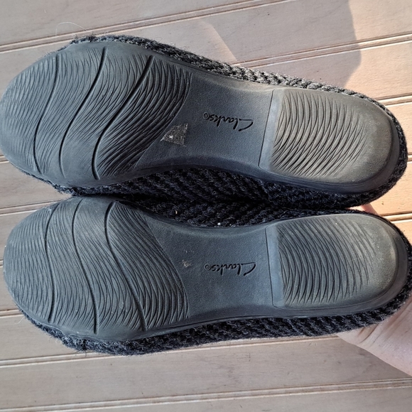 Clarks Soft Cushion Comfort Front Buckle Size 6 Silp-on Flat Causal Tweed Gray - Picture 5 of 7